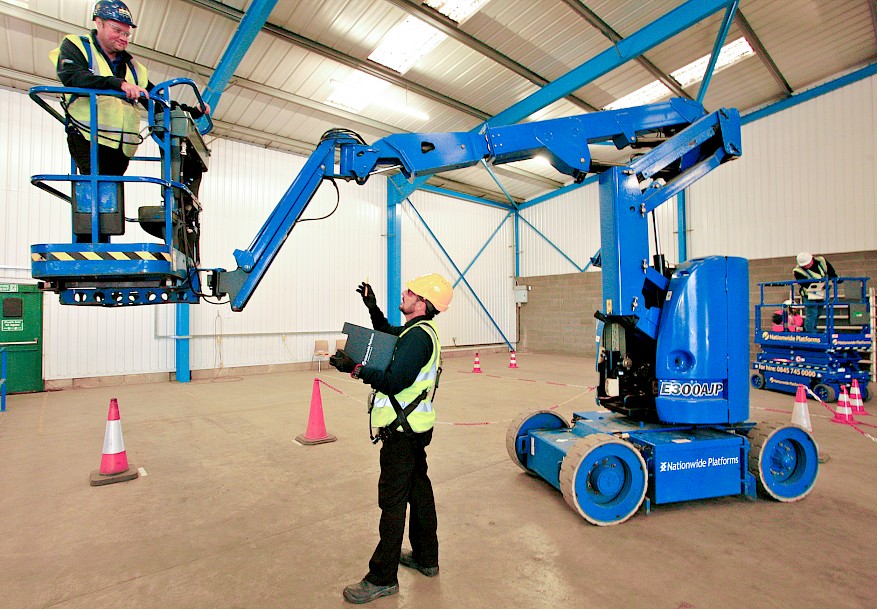 The International Powered Access Federation (IPAF) is a globally recognised authority.